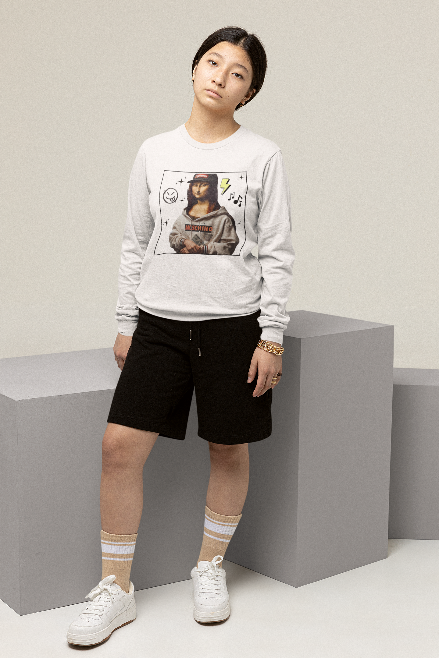 Streetwear Long Sleeve Tee - Mona Lisa Design