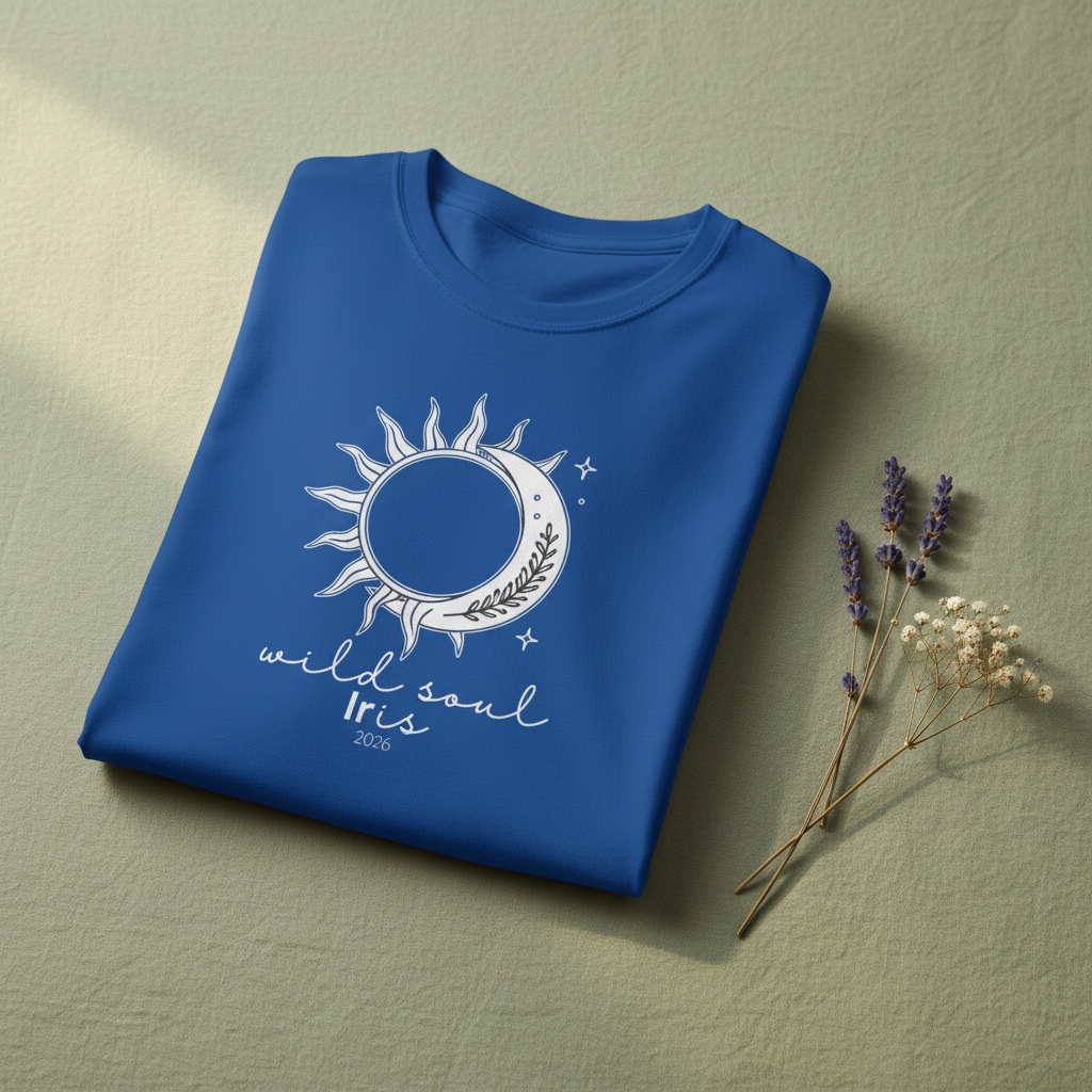 Royal blue graphic T-shirt with sun-moon print, crew neck