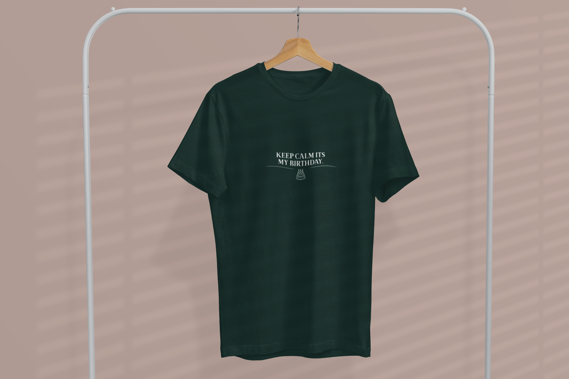 Dark green crewneck T-shirt with 'Keep calm my birthday' chest print